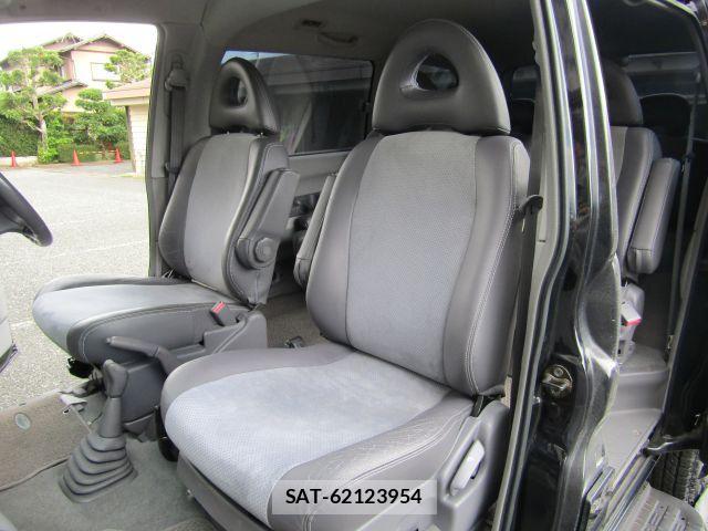 Mitsubishi DELICA SPACEGEAR 2004-12 8098930-10