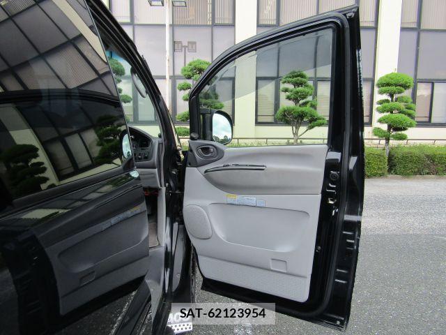 Mitsubishi DELICA SPACEGEAR 2004-12 8098930-17