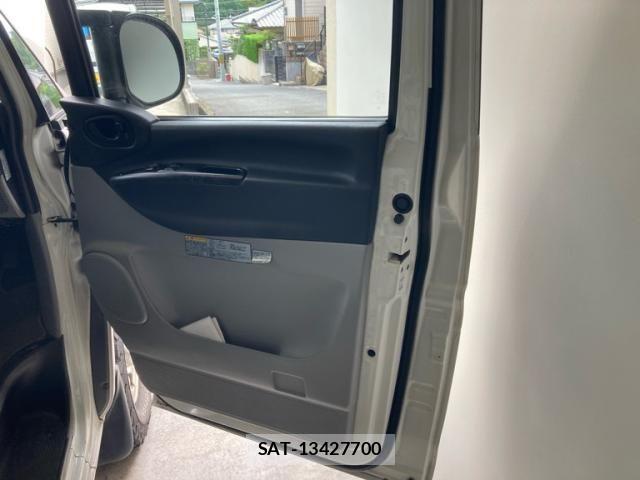 Mitsubishi DELICA SPACEGEAR 2002-11 8314242-15
