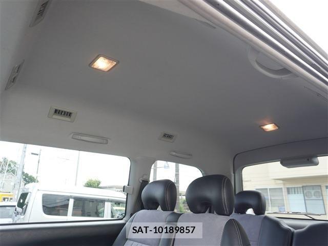 Mitsubishi DELICA SPACEGEAR 2005-09 8412066-14