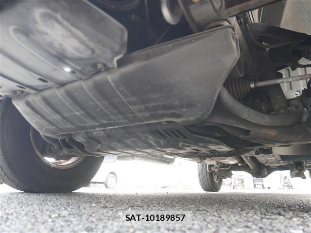 Mitsubishi DELICA SPACEGEAR 2005-09 8412066-19