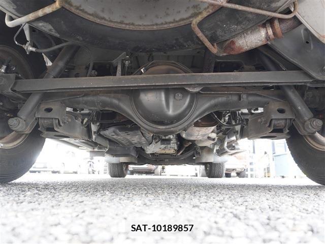 Mitsubishi DELICA SPACEGEAR 2005-09 8412066-20