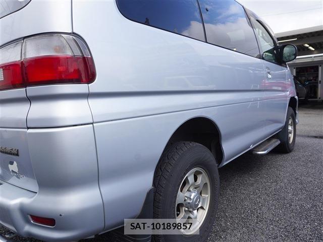 Mitsubishi DELICA SPACEGEAR 2005-09 8412066-5