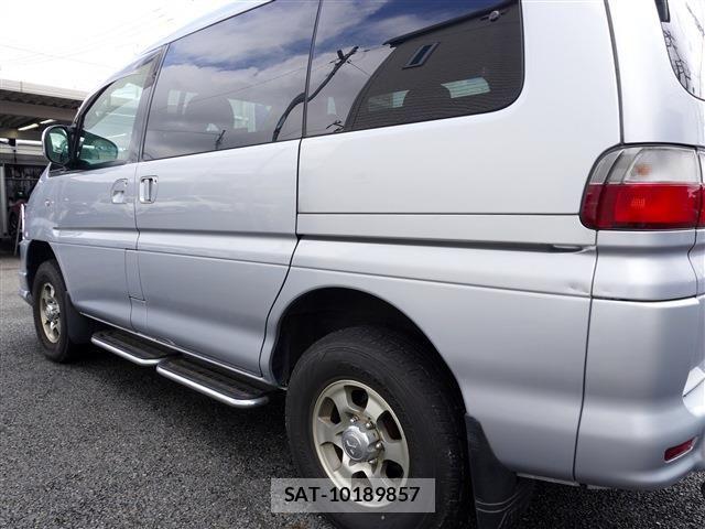 Mitsubishi DELICA SPACEGEAR 2005-09 8412066-6