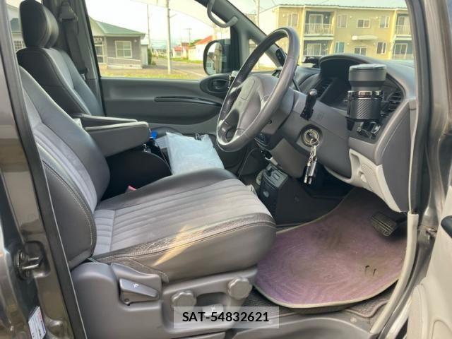 Mitsubishi DELICA SPACEGEAR 2005-01 8658786-11