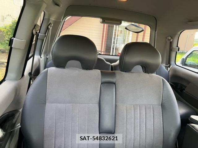 Mitsubishi DELICA SPACEGEAR 2005-01 8658786-13
