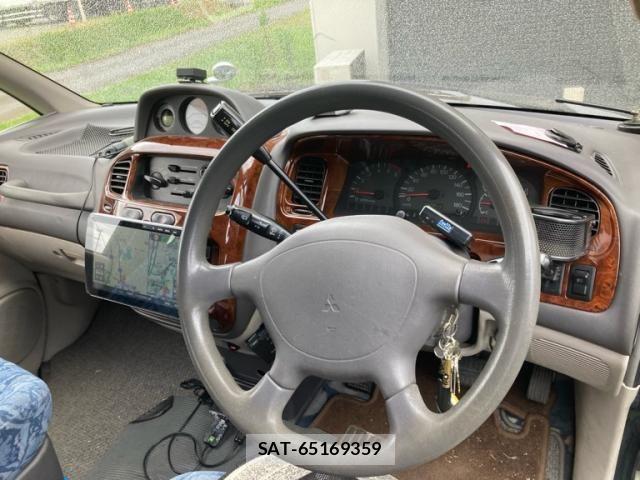 Mitsubishi DELICA SPACEGEAR 1995-12 8848758-24