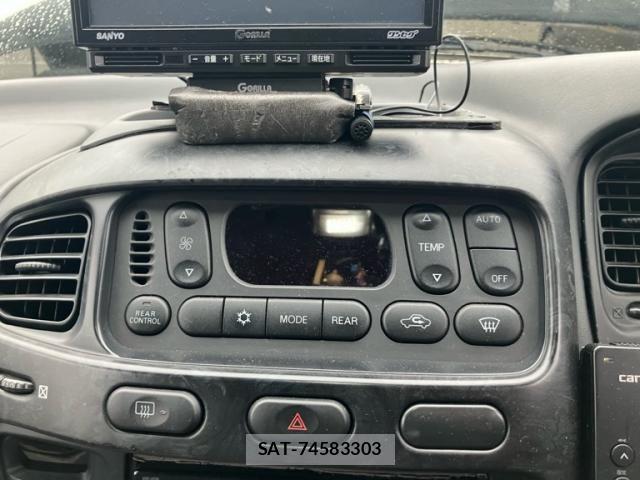 Mitsubishi DELICA SPACEGEAR 2002-05 8848756-19