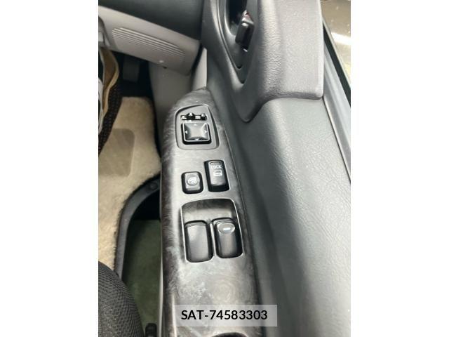 Mitsubishi DELICA SPACEGEAR 2002-05 8848756-25