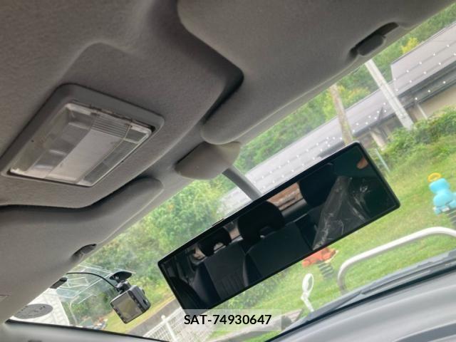 Mitsubishi DELICA SPACEGEAR 2005-03 8879522-24