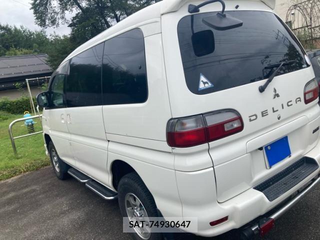 Mitsubishi DELICA SPACEGEAR 2005-03 8879522-5
