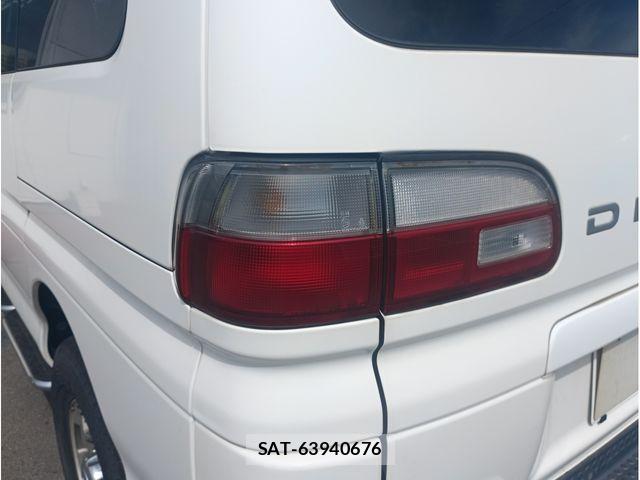 Mitsubishi DELICA SPACEGEAR 2006-01 8879523-11