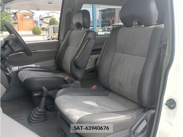 Mitsubishi DELICA SPACEGEAR 2006-01 8879523-15