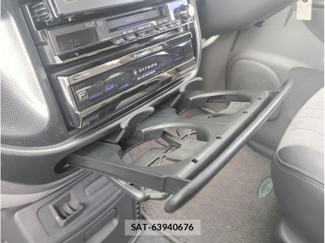 Mitsubishi DELICA SPACEGEAR 2006-01 8879523-19
