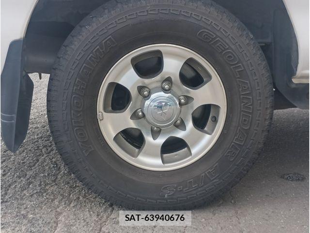 Mitsubishi DELICA SPACEGEAR 2006-01 8879523-6