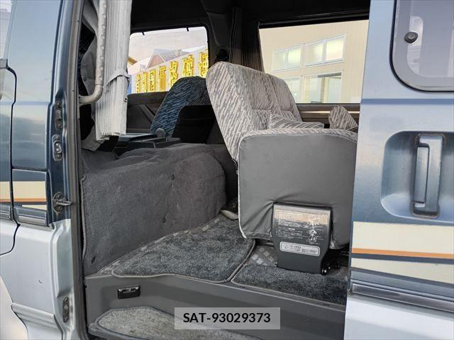 Mitsubishi DELICA 1993-03 2008352-9