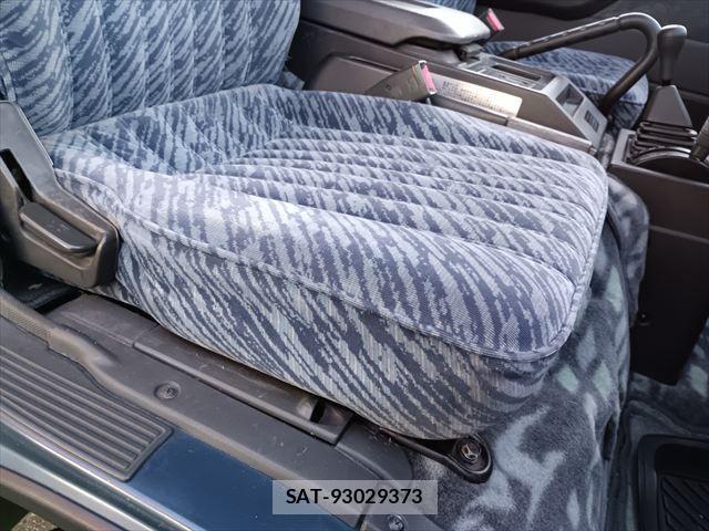 Mitsubishi DELICA 1993-03 2008352-27