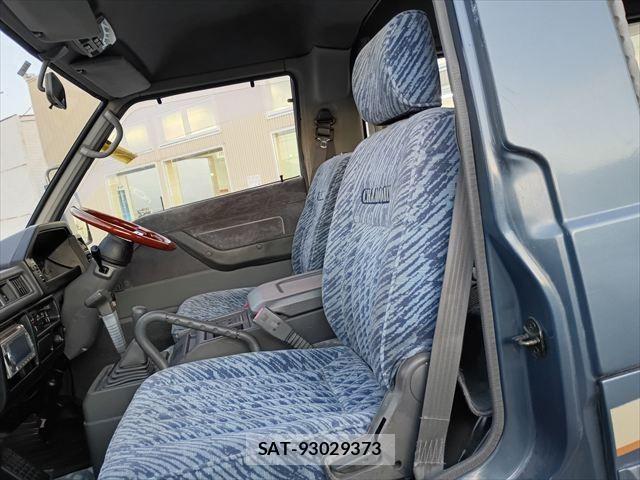 Mitsubishi DELICA 1993-03 2008352-8