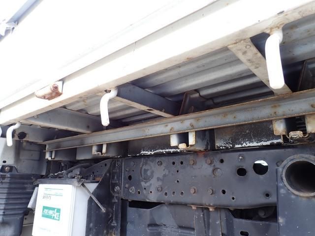 Mitsubishi DELICA 2005-05 7383885-16