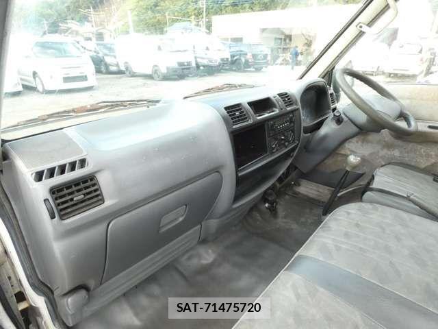 Mitsubishi DELICA TRUCK 2002-01 3667341-6