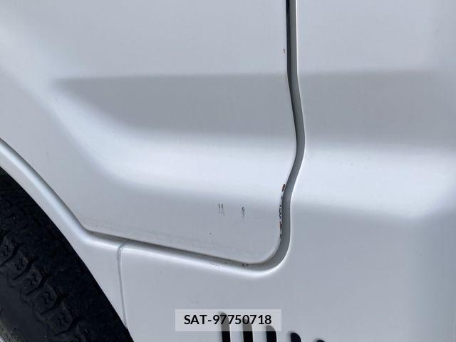 Mitsubishi DELICA TRUCK 2010-11 7217654-13