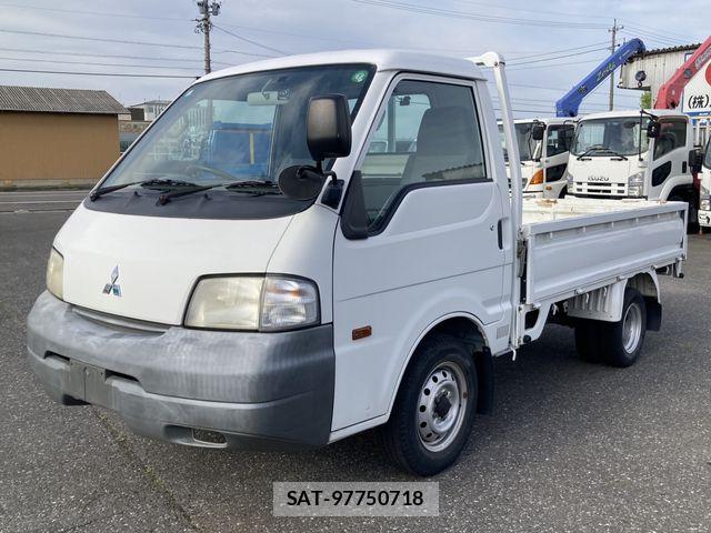 Mitsubishi DELICA TRUCK 2010-11 7217654-1
