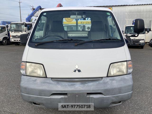 Mitsubishi DELICA TRUCK 2010-11 7217654-20