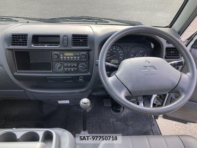 Mitsubishi DELICA TRUCK 2010-11 7217654-7