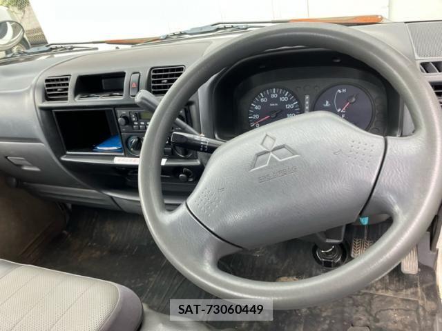 Mitsubishi DELICA TRUCK 2004-07 8314243-18