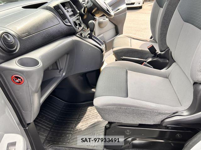 Mitsubishi DELICA VAN 2013-09 1330535-11