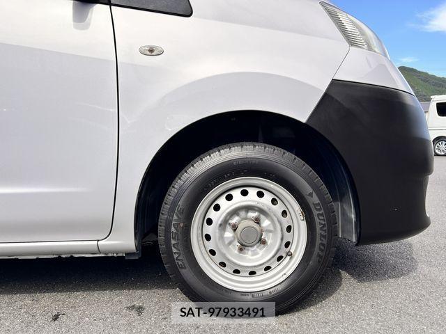 Mitsubishi DELICA VAN 2013-09 1330535-17