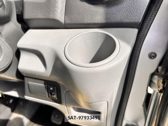 Mitsubishi DELICA VAN 2013-09 1330535-20