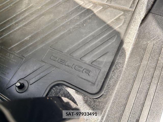 Mitsubishi DELICA VAN 2013-09 1330535-21