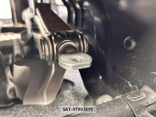Mitsubishi DELICA VAN 2013-09 1330535-24