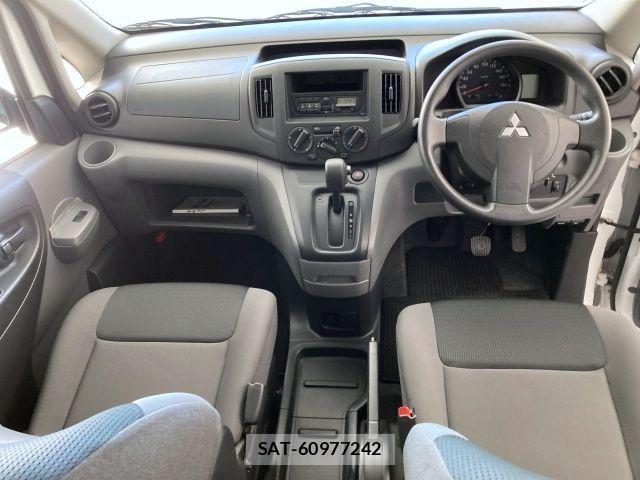 Mitsubishi DELICA VAN 2018-12 3667349-1