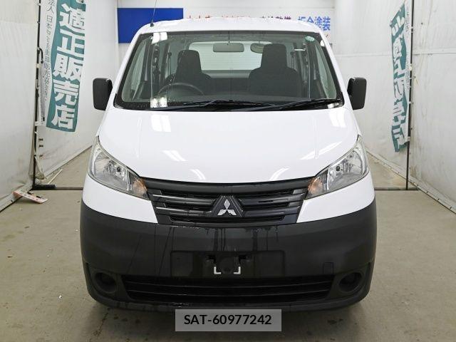 Mitsubishi DELICA VAN 2018-12 3667349-5