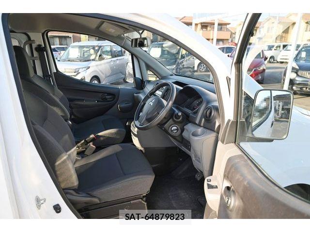 Mitsubishi DELICA VAN 2019-01 6004068-15
