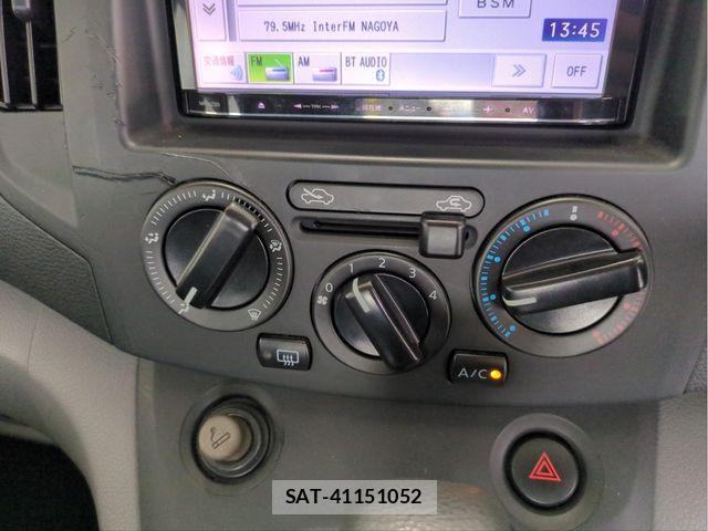 Mitsubishi DELICA VAN 2015-08 6611559-12