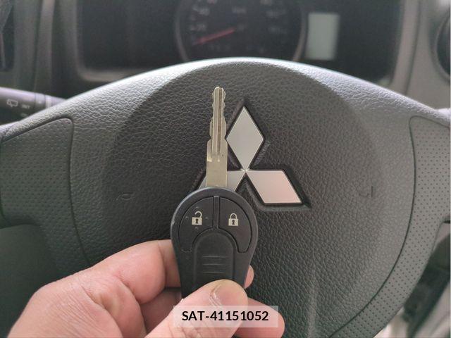 Mitsubishi DELICA VAN 2015-08 6611559-14