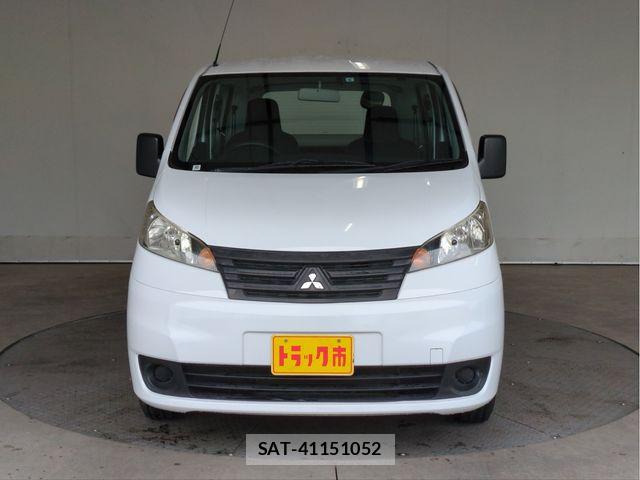 Mitsubishi DELICA VAN 2015-08 6611559-16