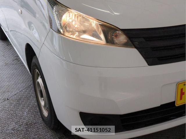 Mitsubishi DELICA VAN 2015-08 6611559-22
