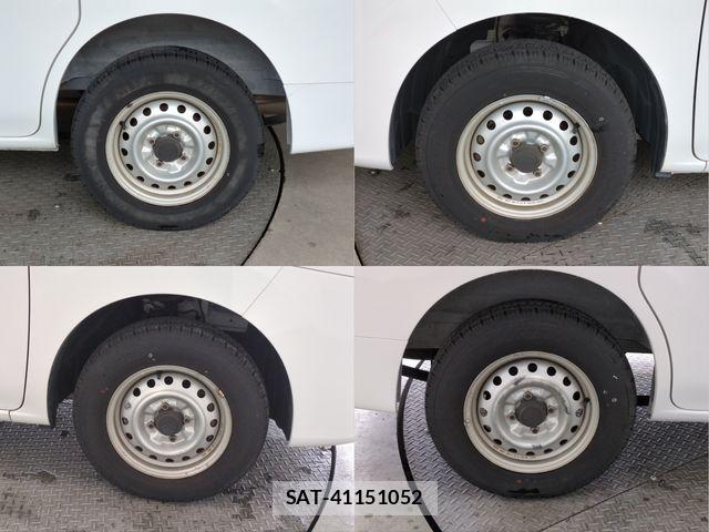 Mitsubishi DELICA VAN 2015-08 6611559-24