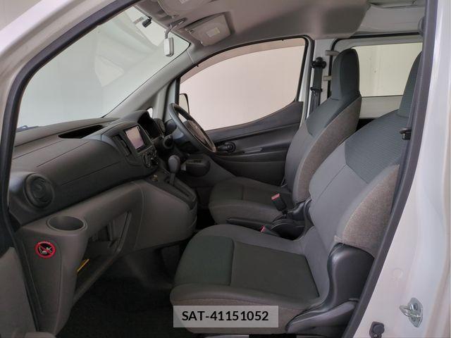 Mitsubishi DELICA VAN 2015-08 6611559-3