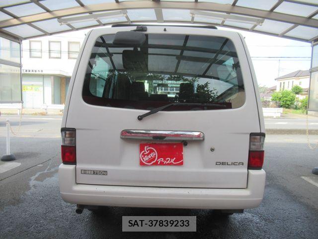 Mitsubishi DELICA VAN 2010-02 6904389-14