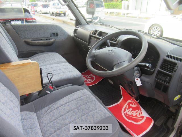 Mitsubishi DELICA VAN 2010-02 6904389-5
