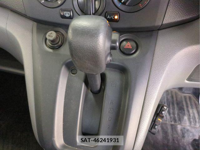 Mitsubishi DELICA VAN 2013-03 7454027-11
