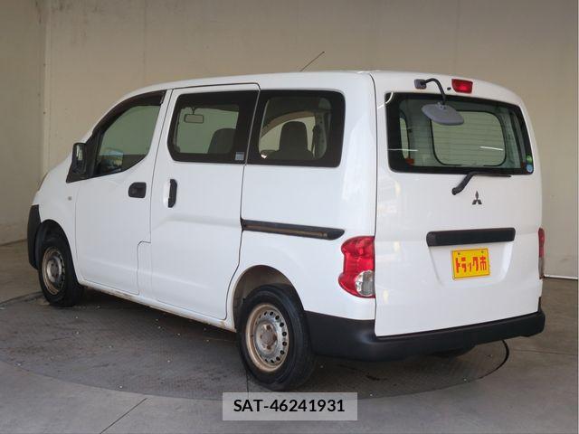 Mitsubishi DELICA VAN 2013-03 7454027-18