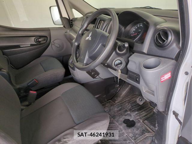 Mitsubishi DELICA VAN 2013-03 7454027-24