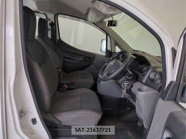 Mitsubishi DELICA VAN 2019-03 7616264-24