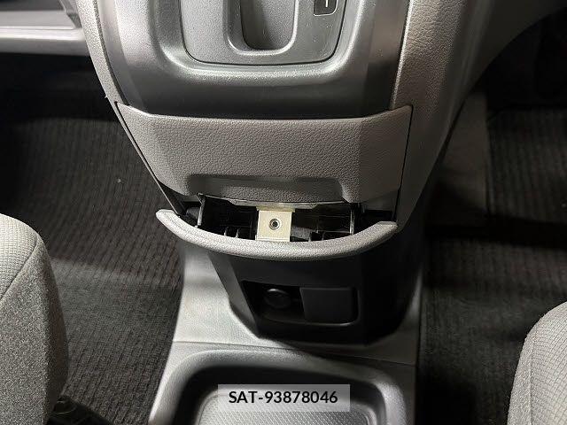 Mitsubishi DELICA VAN 2019-05 7616263-11